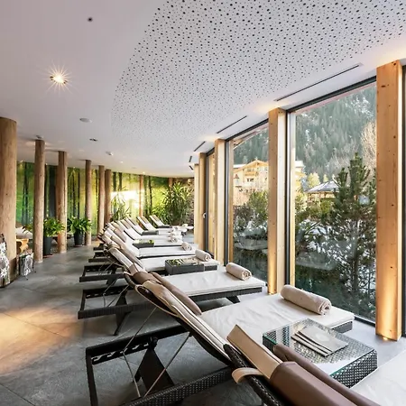 Gran Paradis Hotel 4*